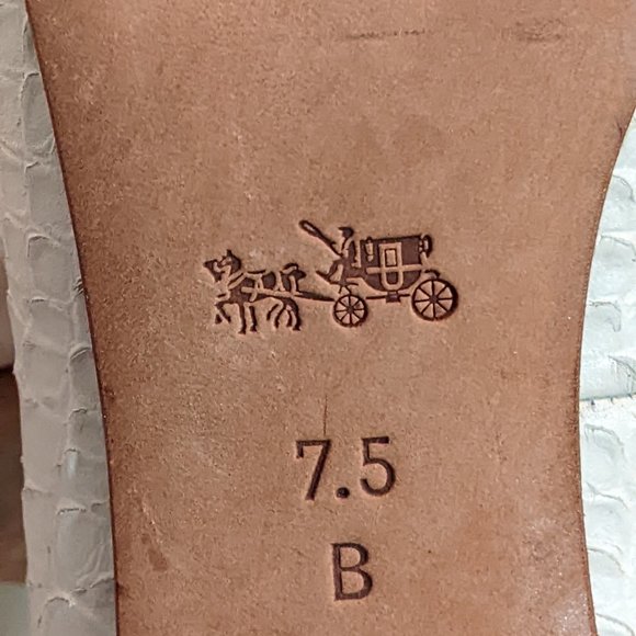 Coach High Heels - White Crocodile Embossed Leather - W 7.5 - Picture 6 of 6